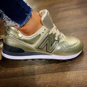 New Balance Women’s 574 Classic